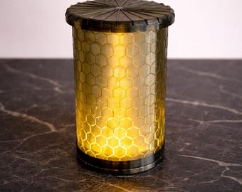 Modern Honeycomb LED Table Lamp – Geometric Hexagon Ambient Light – Warm Glow Night Light – Futuristic Desk Decor Lamp