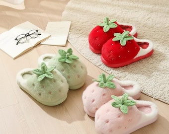 Women’s Winter Fluffy Slippers, Cartoon Strawberry Plush Indoor House Shoes