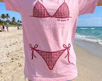 Maglietta bikini personalizzata con applicazioni a quadretti, maglietta per addio al nubilato a tema costiero, abito da sposa sirena, maglietta ricamata per festa di addio al nubilato "Last Splash Beach".