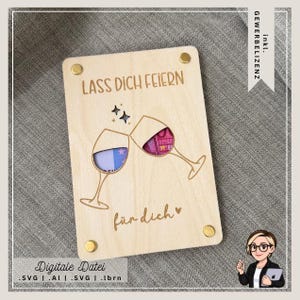 Op de afbeelding: Een witte keramische mok met een zwart handvat en de tekst "But First, Coffee" in een handschriftstijl. De mok staat op een wit oppervlak. De mok is ongeveer 10 cm hoog.