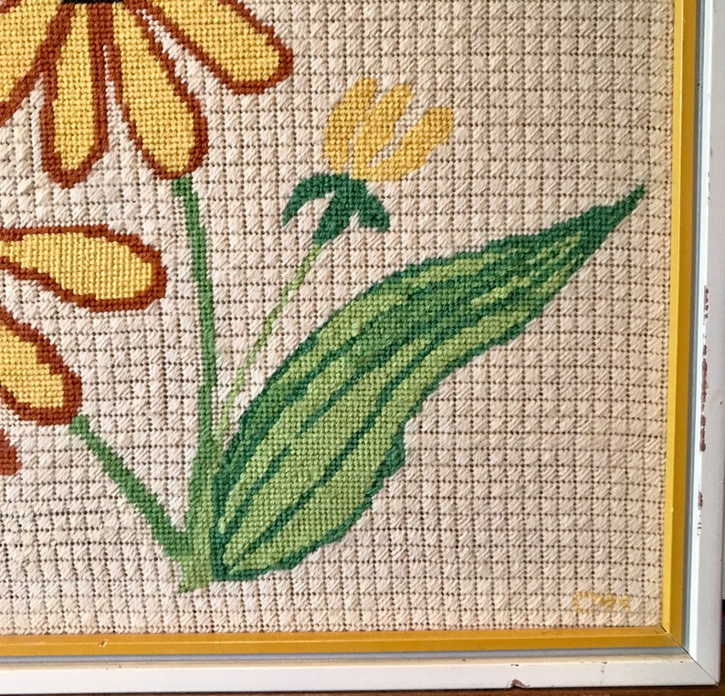 Vintage Black-Eyed Susan Flower Needlepoint in White Frame 17 34 x 16 34 Yellow Flower
