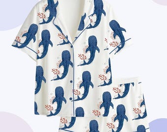 Conjunto de pijama con estampado de tiburón ballena, ropa de estar por casa con temática marina.