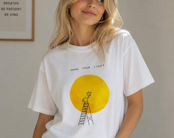 Koszulka „Shine Your Light” | Ilustracja słońca, koszulka z inspiracją