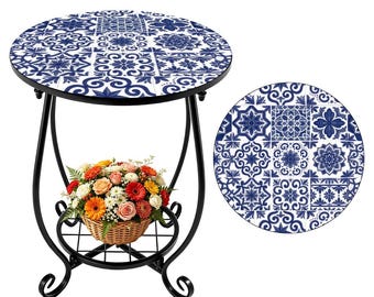 Mesita auxiliar de exterior pequeña con azulejos mediterráneos azules. Requiere montaje.