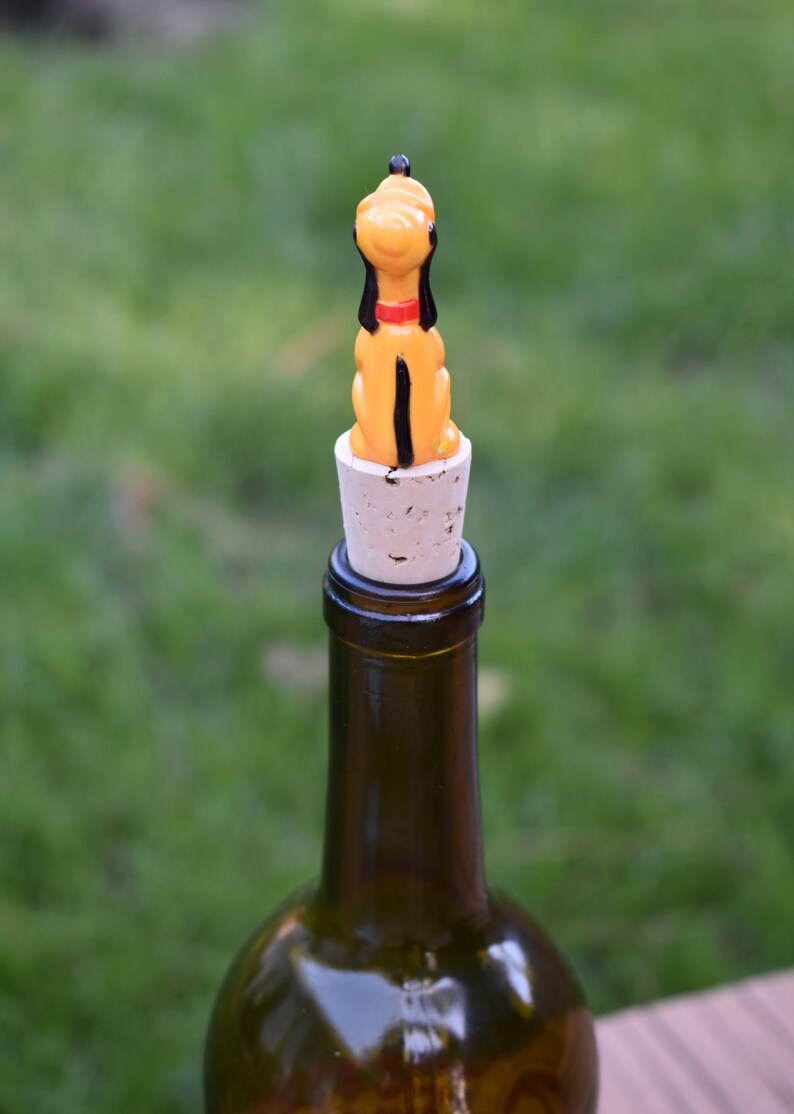GulfCoasters Pluto Wine Bottle Stopper - Thumbnail 3