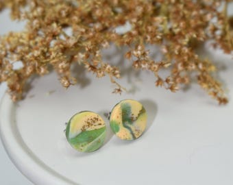 Elegant Cream and Green Earrings with Gold Flecks