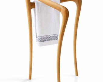 Handmade Solid Wood Towel Stand – Sculptural Freestanding Bathroom Rack, Natural Wood, Minimalist Home Decor