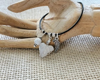 Heart Stone Bracelet, Charm Bracelet with Heart Stone Charm, Angel Wing Charm and White Bead, Bohemian Bracelet,  Gift Jewelry for Mom