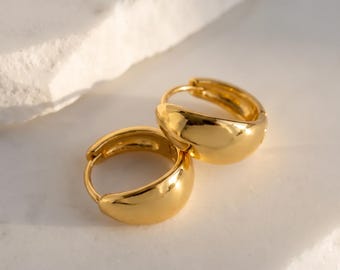 Boucles d'oreilles créoles épaisses en plaqué or 18 carats, créoles minimalistes dorées, boucles d'oreilles délicates pour tous les jours, cadeau pour elle