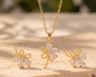 Elegante 18K gold filled set, glinsterende klavertje vijf ketting, strik oorknopjes, zeldzame Lucky Charm-sieraden, jubileumcadeau
