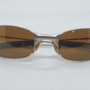 小物 90's Oakley flame less sunglasses Fuel Cell Grey Polarized Matte Black アイウェア | Oakley® 日本