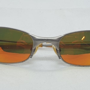 Oakley Square Wire Vintage 2.0 solglasögon. bild 1