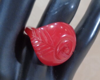 Vintage Bakelite and Quality Costume Jewelry by CrowsNestAntiques