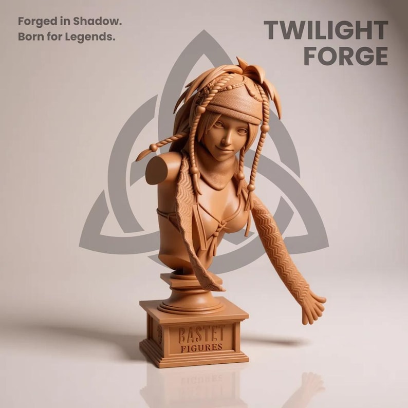 K&ouml;nnte beinhalten: Eine hellbraune B&uuml;ste einer weiblichen Figur mit geflochtenem Haar und aufwendigen Kleidungsdetails. Die B&uuml;ste ist auf einem Sockel mit dem Text "BASTET FIGURES" montiert. Die Worte "TWILIGHT FORGE" sind dar&uuml;ber angezeigt.