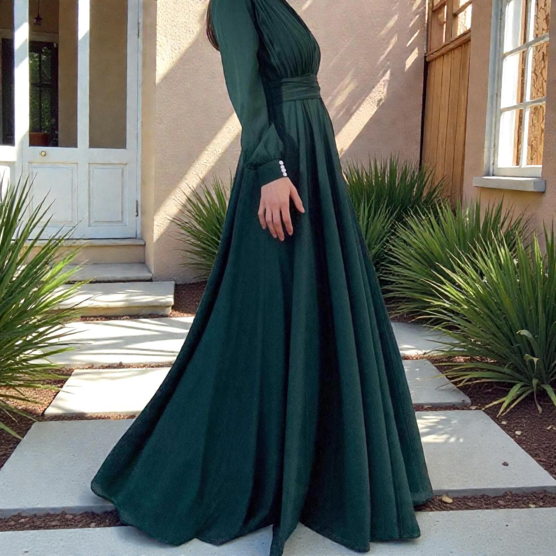 long emerald green dress Emerald Green Prom Dresses | Designer Prom Gowns