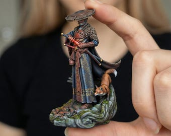 Samurai Ronin Miniature with Straw Hat & Fox Spirit – Japanese Fantasy Resin RPG Figure – 32mm–75mm - 110mm