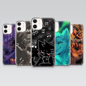 Könnte beinhalten: Eine Sammlung von fünf Handyhüllen mit verschiedenen Designs. Die Hüllen zeigen Illustrationen einer Nachtszene, eines Tarnmusters, eines schwarzen katzenartigen Charakters, eines blauen Wolfs und einer Cartoonfigur mit Hut.