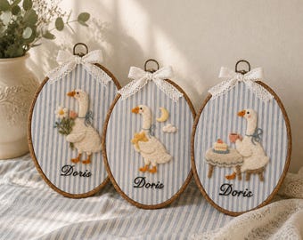 Custom Goose Needle Felt Art, Personalized Nursery Wall Decor, Handmade Wool Felt Goose Portrait, Baby Room Embroidery Hoop Gift
