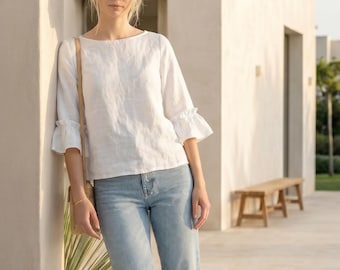 Top de lino con mangas con volantes, camisa minimalista de verano personalizable, blusa natural hecha a mano.