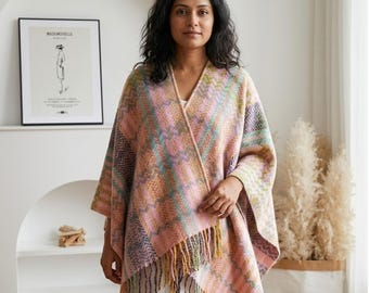 Poncho bohemio en tonos pastel para mujer, chal de punto con flecos, chal geométrico, capa suave y acogedora, cárdigan abierto por delante, ideal para combinar en primavera y otoño.