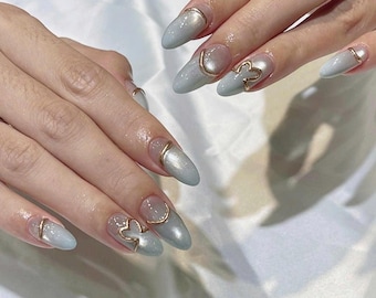 Silver Chrome Press On Nails Almond Shape, Pearl Glossy Nails with Gold Outline Heart Design, Elegant Handmade Reusable Nail Set