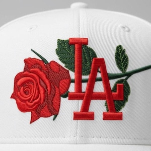 Ricamo in rilievo 3D con scritta Los Angeles Rose, design per ricamo cappellino LA Rose