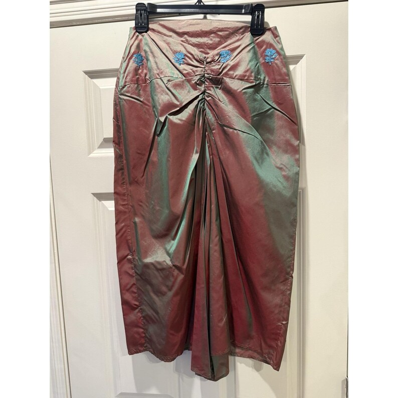 Vtg 90s Y2K Free People Silk Floral Embroidered Iridescent Midi Bussell Skirt image 9