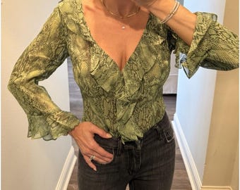 Vintage 90s Y2K Betsey Johnson Green Snakeskin Animal Sheer Ruffle Top Blouse M