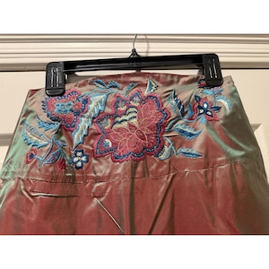 Vtg 90s Y2K Free People Silk Floral Embroidered Iridescent Midi Bussell Skirt image 8