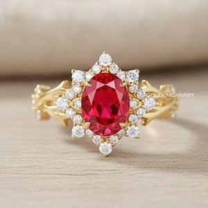 Anillo de compromiso con rubí ovalado dorado, anillo de rubí con destellos de estrella estilo vintage, anillo de enredadera inspirado en la naturaleza para mujer, anillo con piedra preciosa roja estilo art déco.
