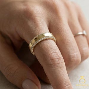 14K Solid Gold Oura Ring Cover Gen 5 | Moissanite Diamond Smart Ring Jacket | Oura Diamond Wrap & Accessory | Gen 5 Ring Huggie