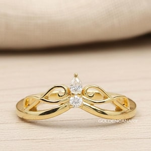 14K Gold Tiara Ring Pear Cut Diamond Wishbone Ring, Curved Filigree Wedding Band Crown Anniversary Ring for Her Stackable Dainty Gold Ring