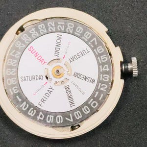 Seiko Automatic Movement Cal no.6119C Day-9 Date on-3 Crown at-3 o'clock E-23