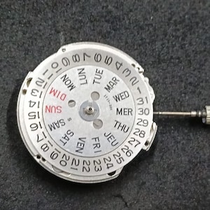Orient Automatic Movement Cal no.46941 Day/Date on-3 Crown at-3 o'clock E-38
