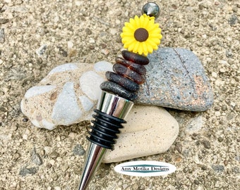 Sunflower Theme Beach Glass Wine Stopper, Beach Glass Wine Stopper, Fall Wine Stopper, Lake Erie Beach Glass, Beach Glass Gift, Fall Gift