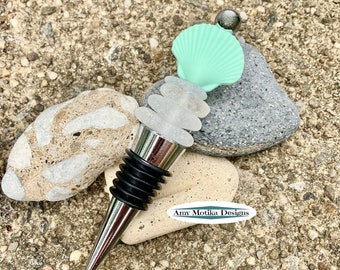 Sea Shell Theme Beach Glass Wine Stopper, Beach Glass Wine Stopper, Lake Erie Beach Glass, Beach Glass Gift, Beach Gift, Wine Gift,Lake Erie