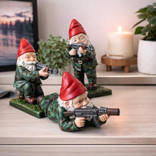 Military Gnome Set 9cm - Tactical Garden Gnomes, Armed Gnome Figurines, Outdoor Decor, Quirky Garden Statues, Novelty Gift