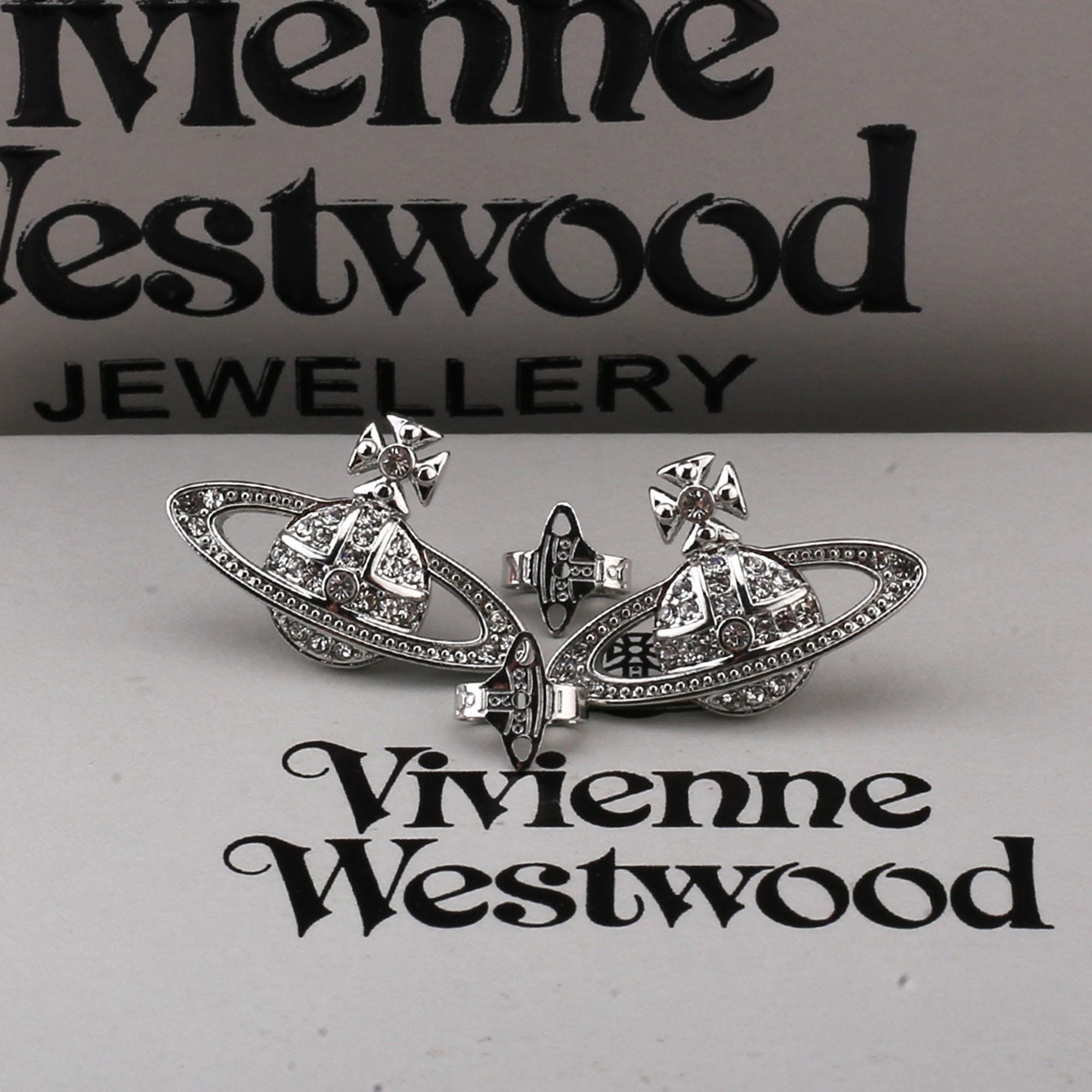 Vivienne westwood saturn earrings - Etsy 日本