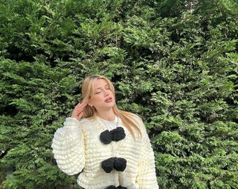 Cardigan spesso lavorato a mano, cardigan all'uncinetto in filato gonfio, maglia oversize comoda da donna, regalo fatto a mano