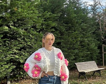 Hand Knitted Chunky Cardigan, Puffy Yarn Crochet Cardigan, Oversized Cozy Women’s Knitwear, Handmade Gift