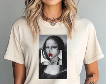 Comfort Colors® MonaLisa Shirt, Vintage Retro Tee, Trendy Fashions T-shirt, Oversized