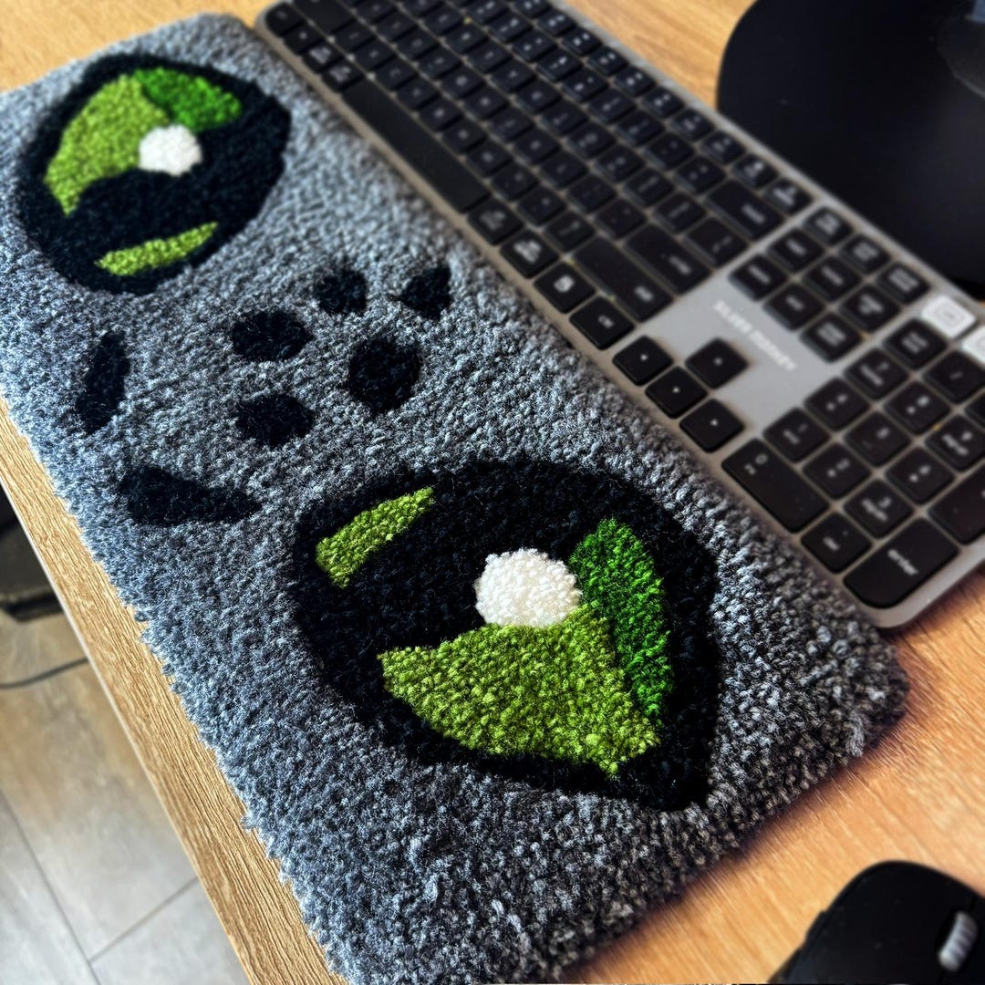Toothless Throw Rugs Handmade Toothless Keyboard Tufted Rug, Home Decor Carpet Acrylic Yarn ...