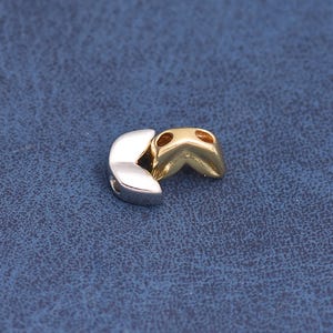 Delicate Moon Charm Connector Two Hole Crescent Jewelry Finding in Silver or 18K Gold Filled 10pcs 7*5mm