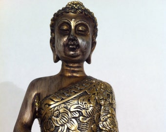 Gilded Polystone Buddha Statue – Meditation Decor, Asian Altar