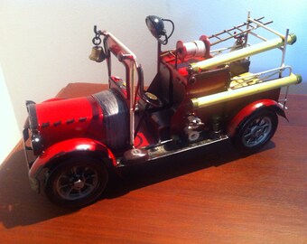 1930s Red Fire Engine - Fireman Vehicle Water Pump Truck Tin Metal Small Miniature Decoration