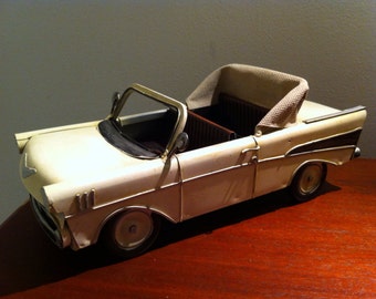 Tin Metal 1957 Chevy Belair Convertible – Classic Car Ornament