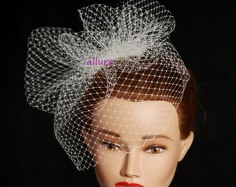 SALE 50% OFF!! Ivory BIRDCAGE Veil, ivory veil. Ivory bridal bow veiling. Ivory fashion birdcage veil. Ivory wedding fascinator