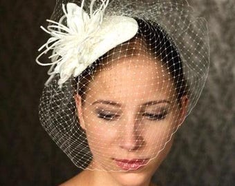 Wedding ivory BIRDCAGE VEIL. Brutal ivory headpiece with veil . Wedding mini hat with birdcage veil