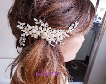Ivory Bridal Hair Accessory, Bridal Pearls Flower Hair Vine, Pearls and Crystals Hair Clip, Bridal Hair Wreath, Ivory Pearls Hair Vine Comb