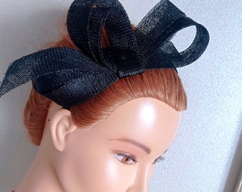 Black wedding fascinator, kentucky derby hat, coctail hat, Black wedding headpiece